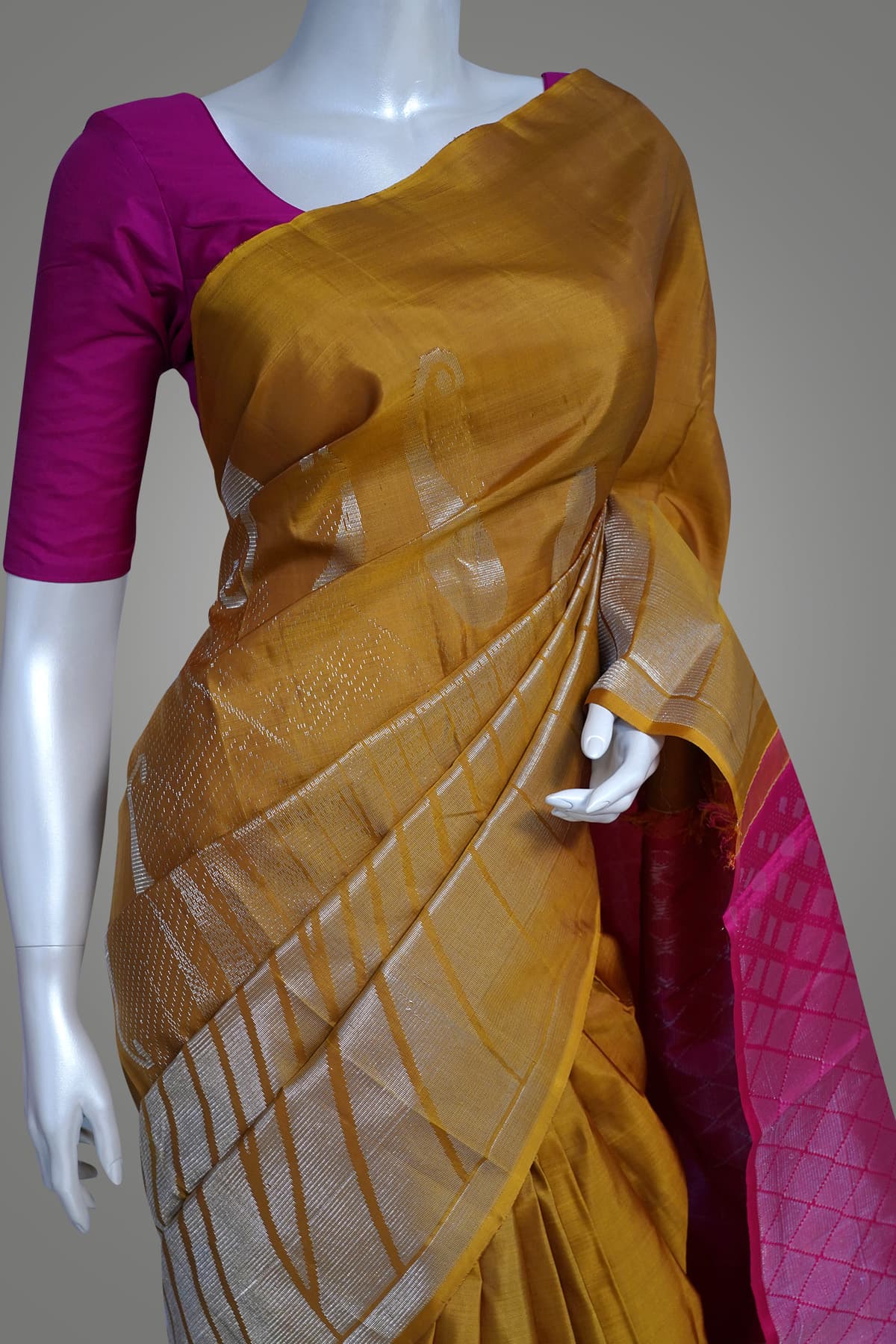 Rich Golden Color Traditional Kanchipuram Silk Saree